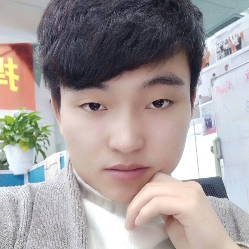 失眠就台灯的照片