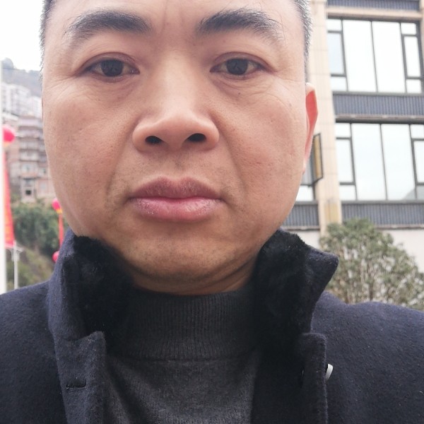 彭孝双的照片