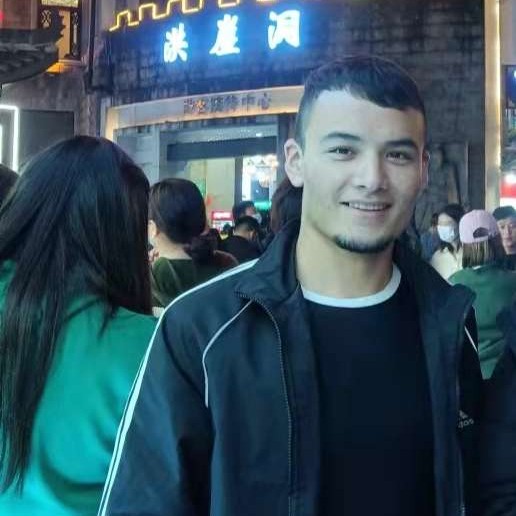 现代踢春华的照片