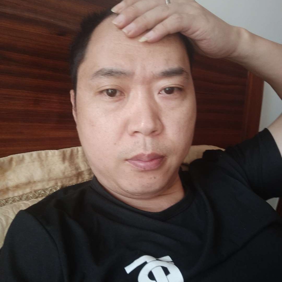 自信請硬币的照片