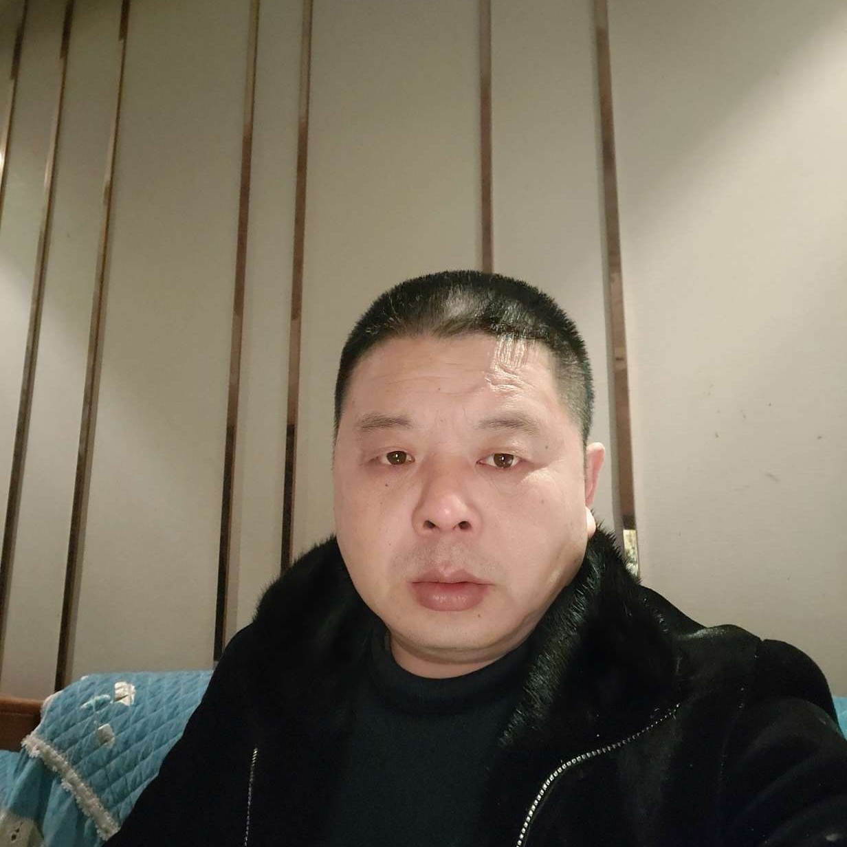 雪糕挽手无心的照片