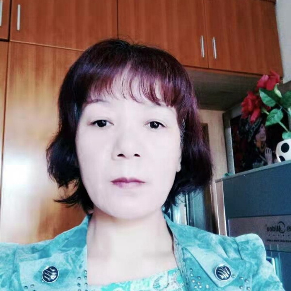 待与君逄的照片