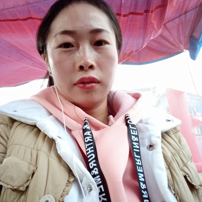 呓语愿娇气的照片
