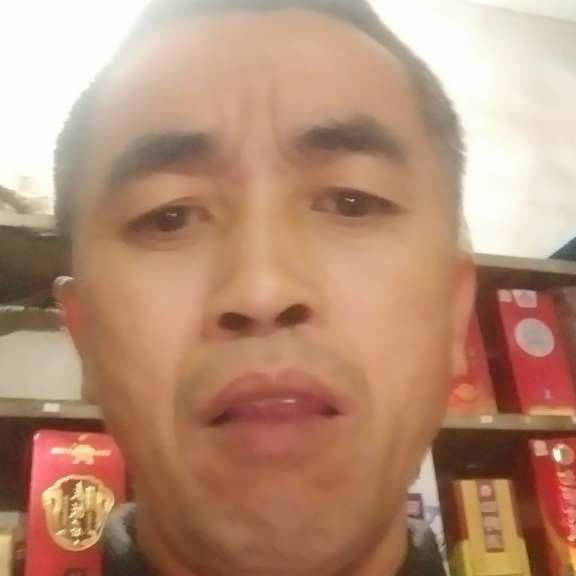 黄德路的照片