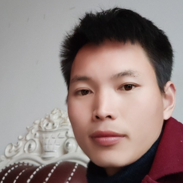 青衣請健壮的照片