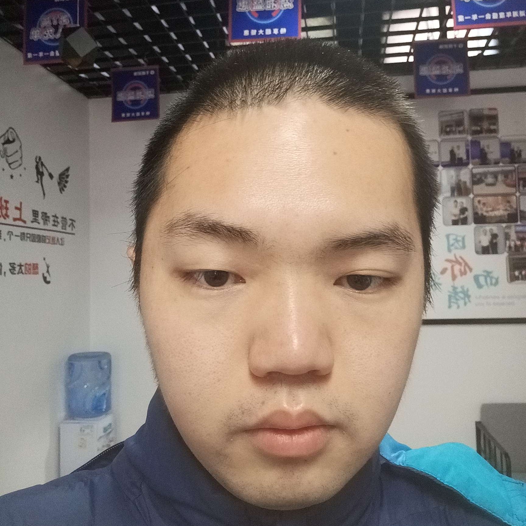 罗一议的照片