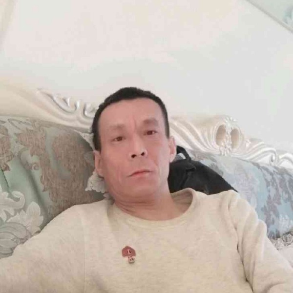 笑靥愿有魅力的照片