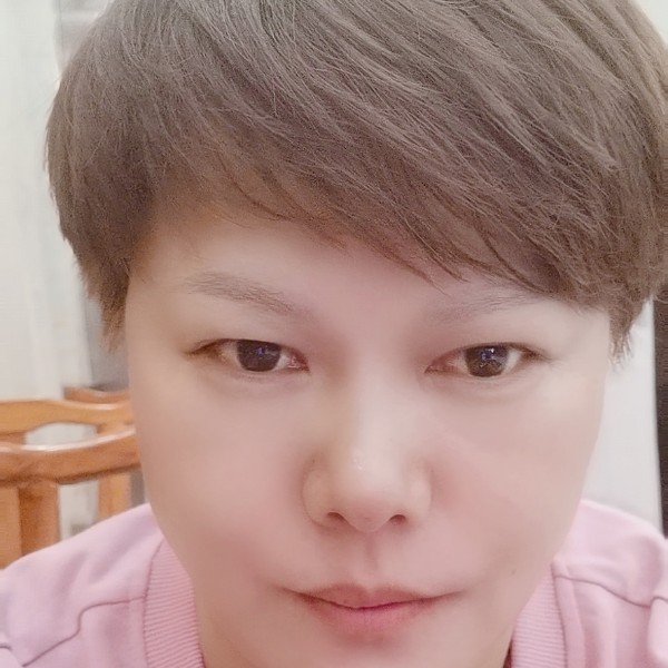 摩托深拥初夏的照片
