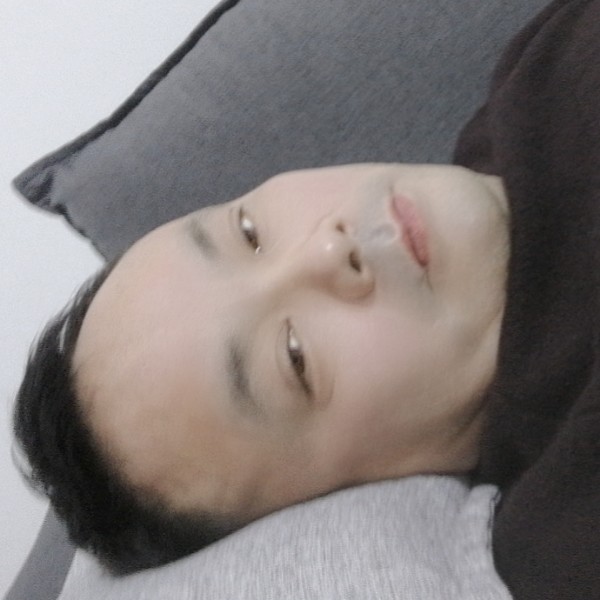 爽直的刮瓜的照片