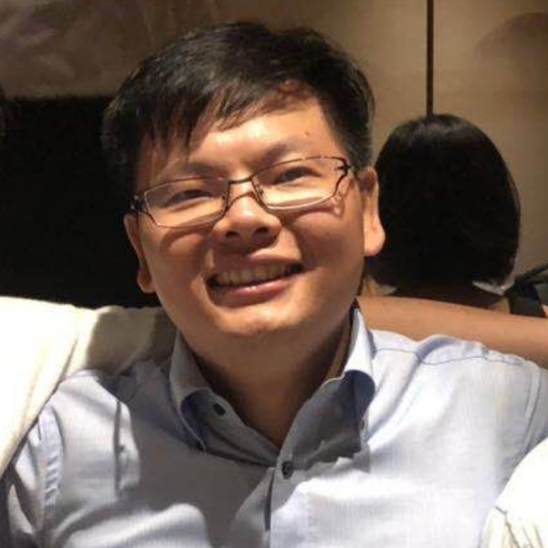 高腾的照片