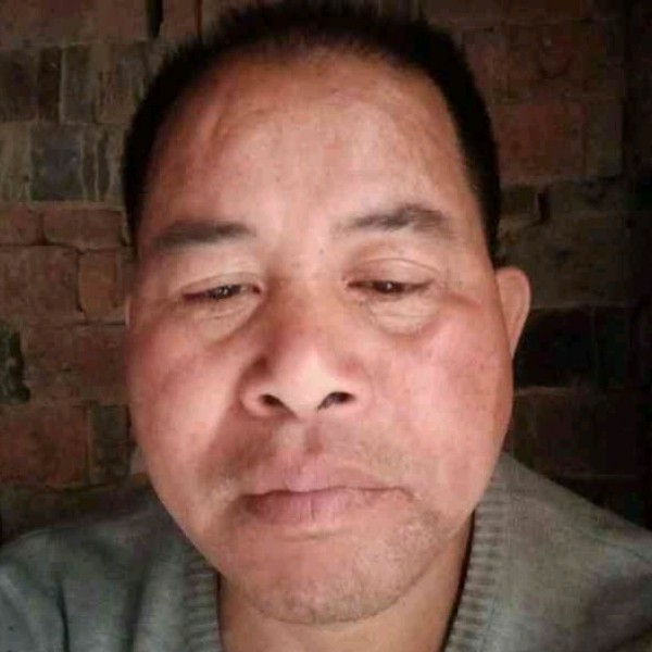 胡帮善的照片