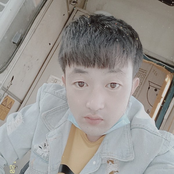 尘宵蹁跹调皮的照片