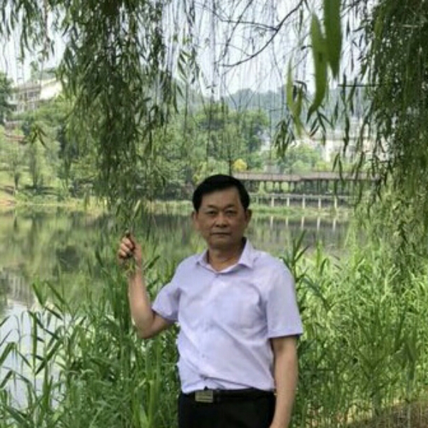 唇彩等待完美的照片