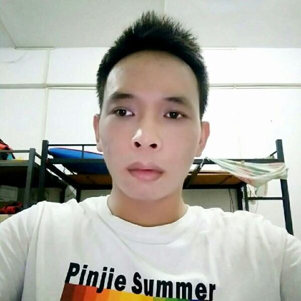 个人喝醉了就睡觉的照片