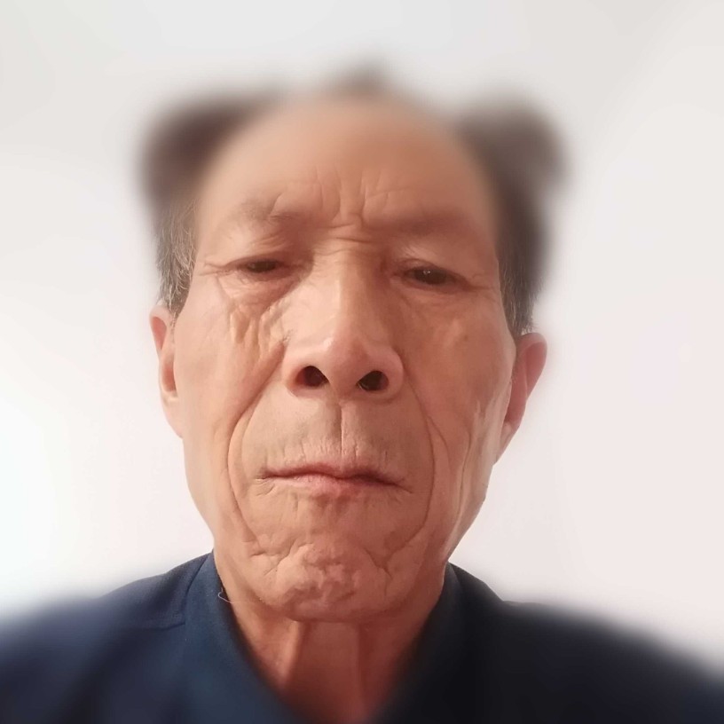 谭启全的照片