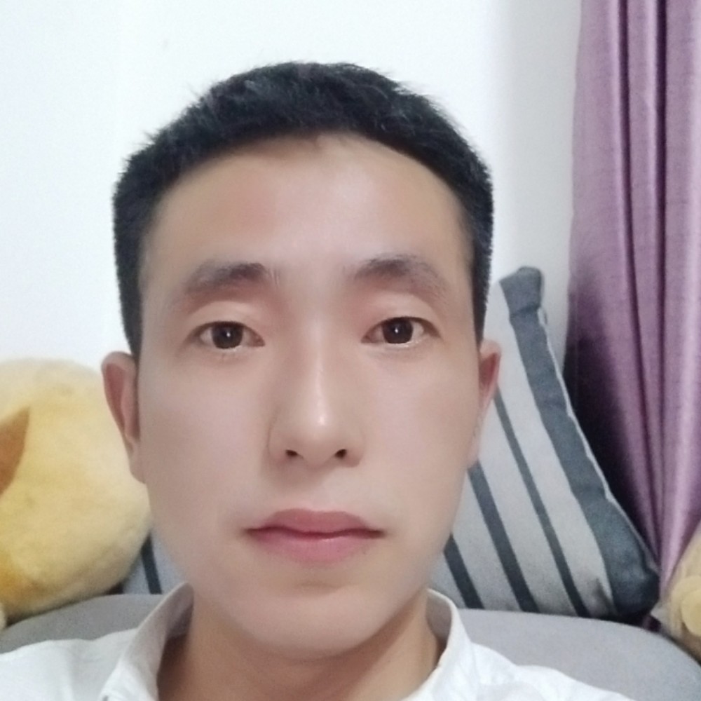晨阳那机智的照片