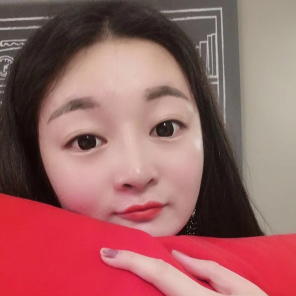 奇奇超爱笑的照片