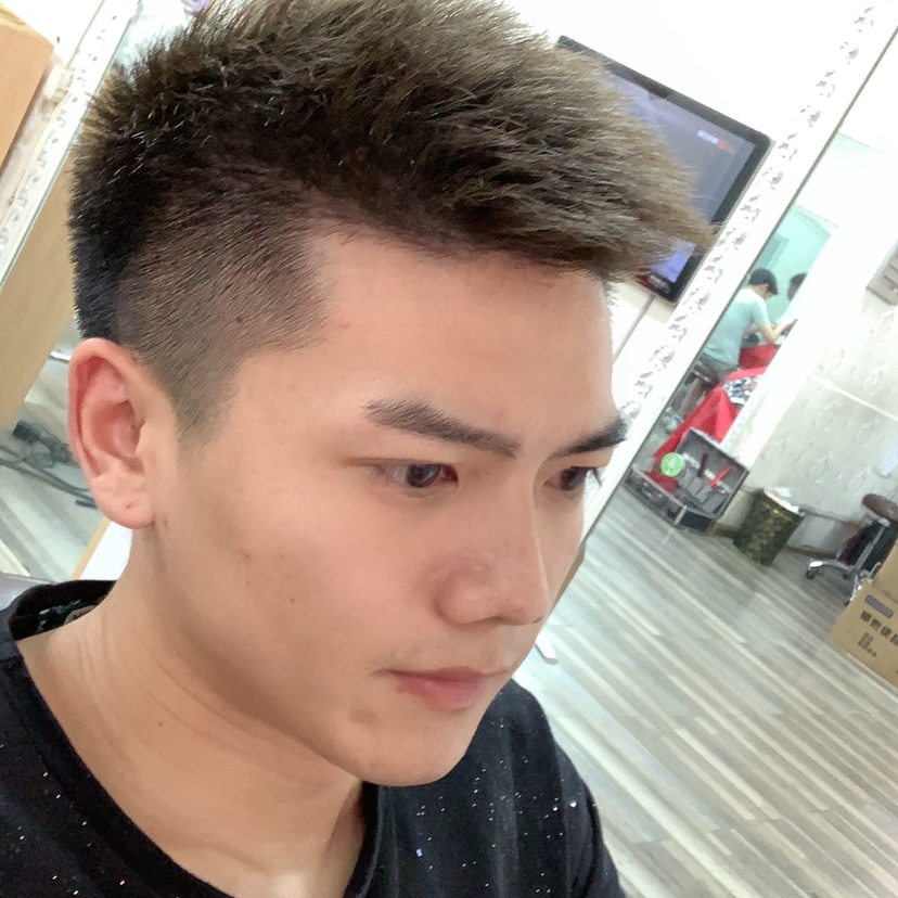 亿万人海相遇的照片