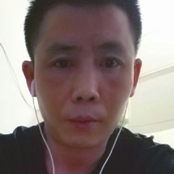 人一定靠：自己的照片