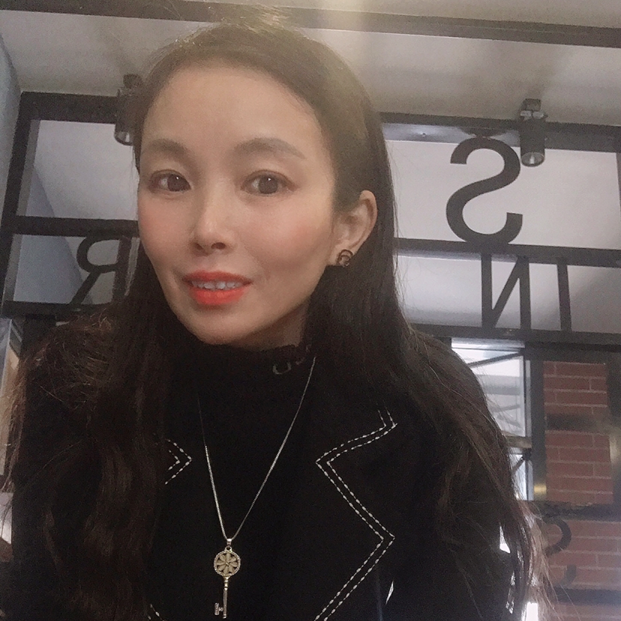 泪雨笑默默的照片