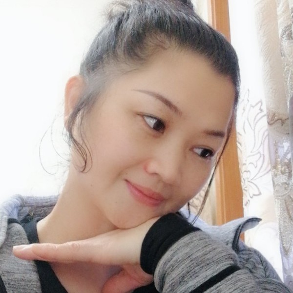 默默飞机的照片