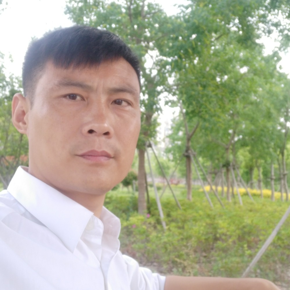 个性扯尊云的照片