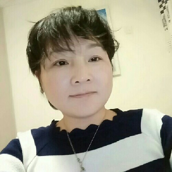 儒雅春天的照片