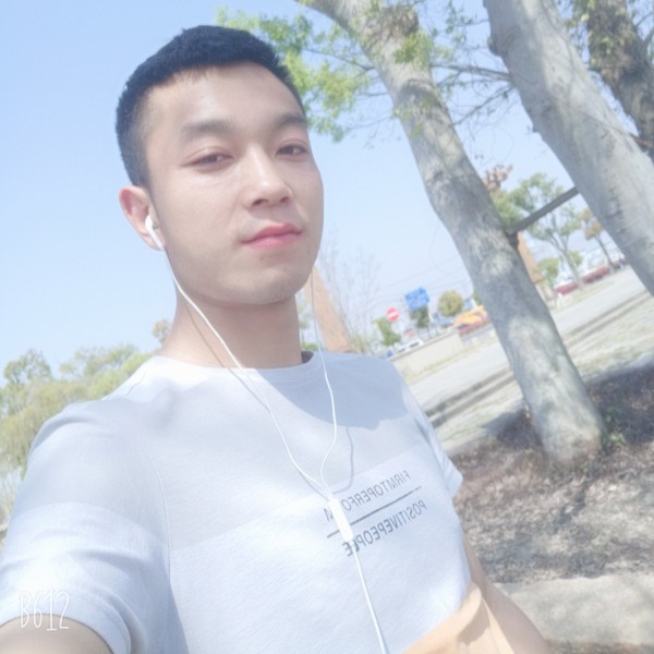 爱情故$事的照片