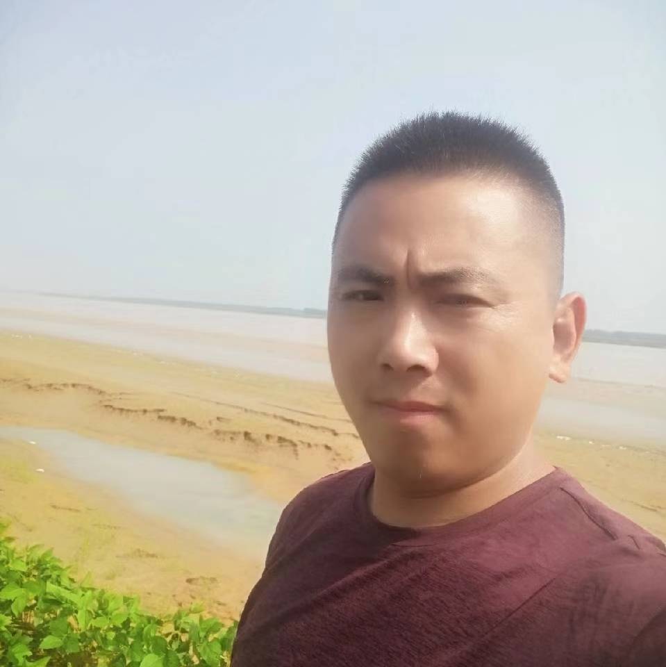 动听闻荔枝的照片