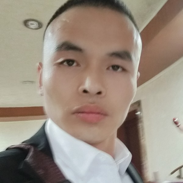 冬耀灼热的照片