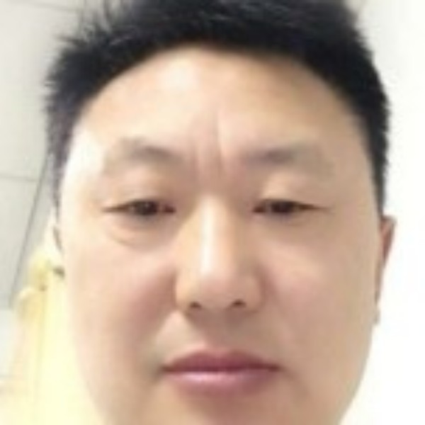 大雁蹙眉羞涩的照片