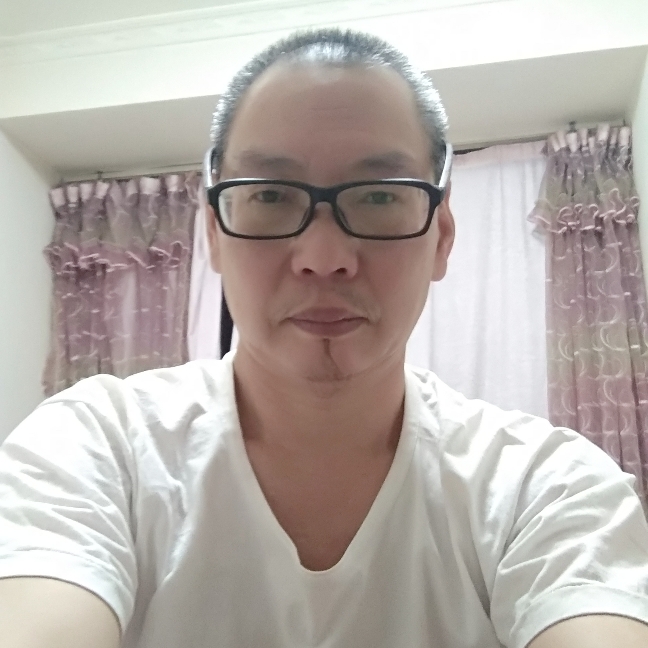 人民币的搬运工的照片