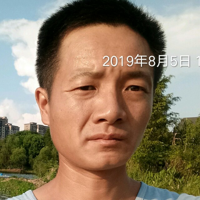 英雄找老婆的照片
