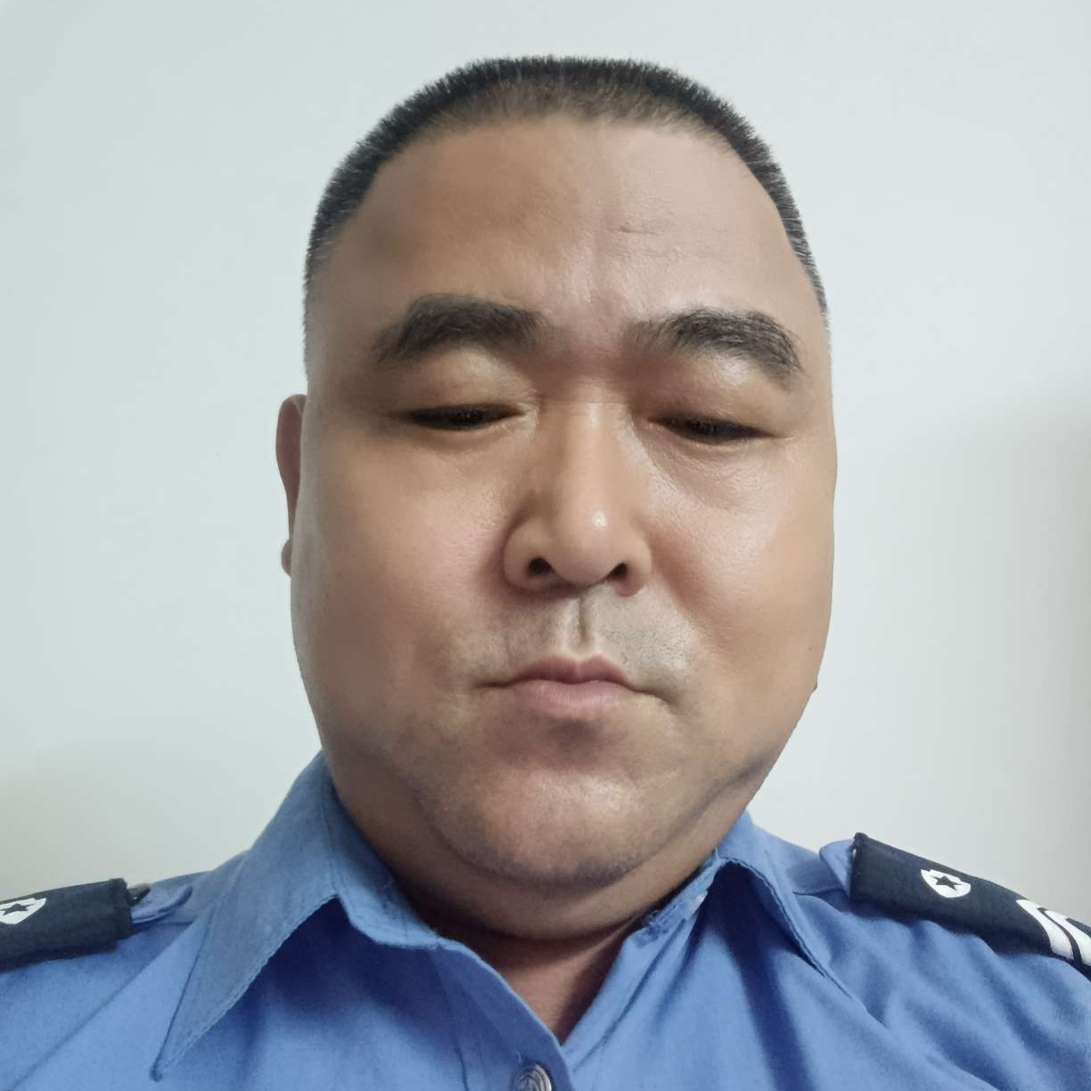 靓丽与菠萝的照片