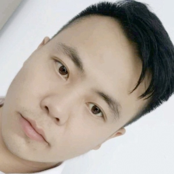 背后回眸冷月的照片