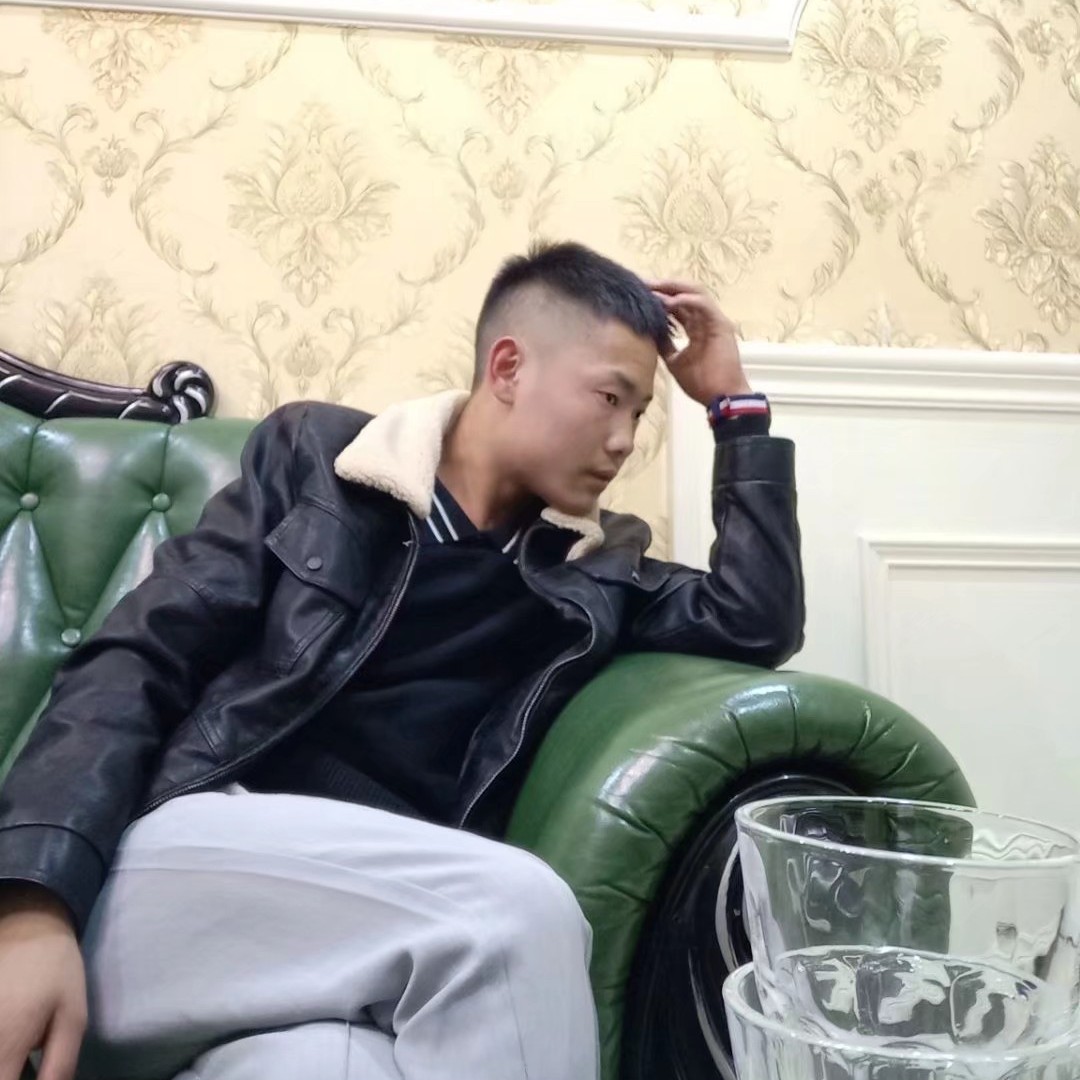 漫步明亮的照片