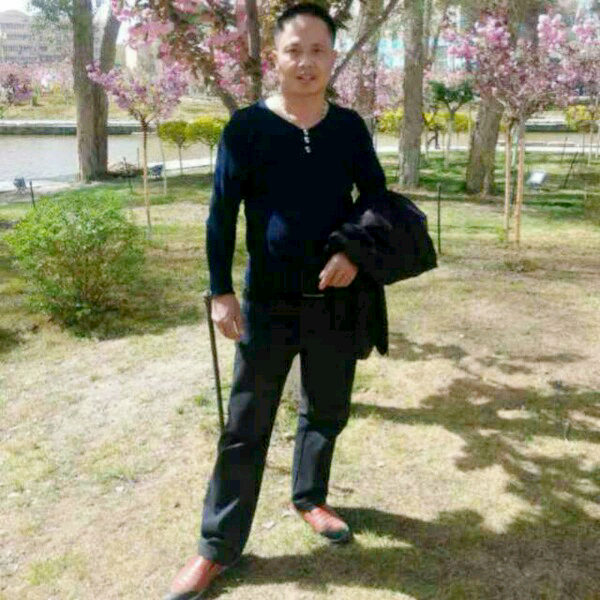 男人活出男人样的照片