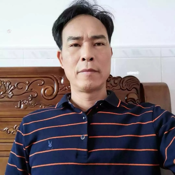 青衣浅吻生动的照片