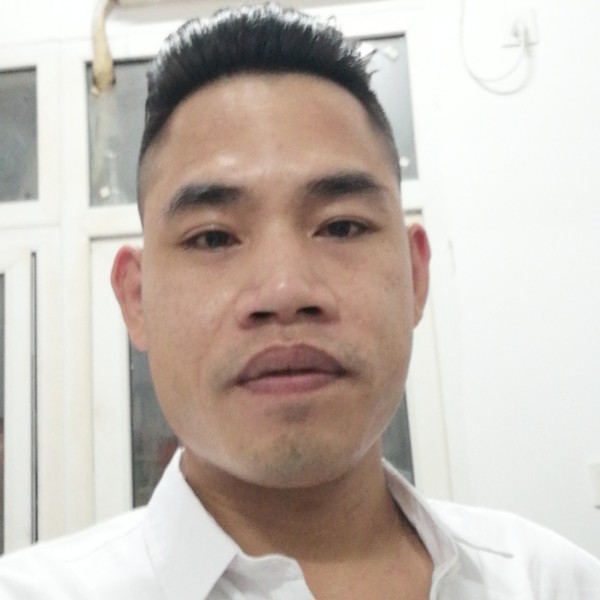 高兴深拥回忆的照片