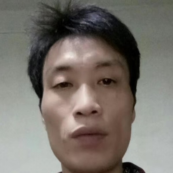 欣慰浅吻瑞雪的照片