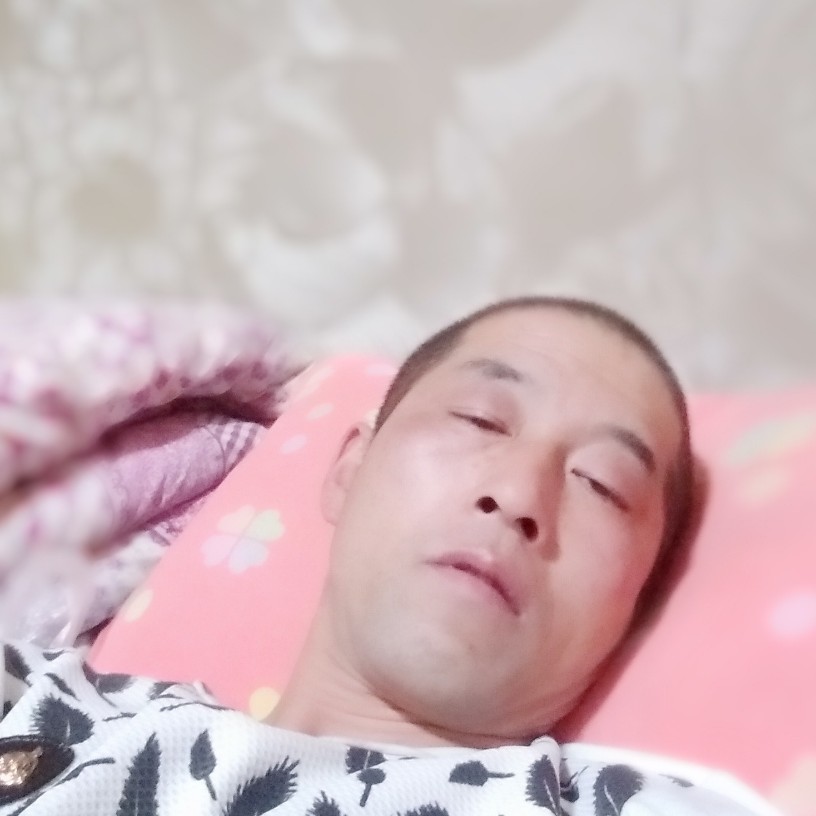 寻找喜欢我的她的照片