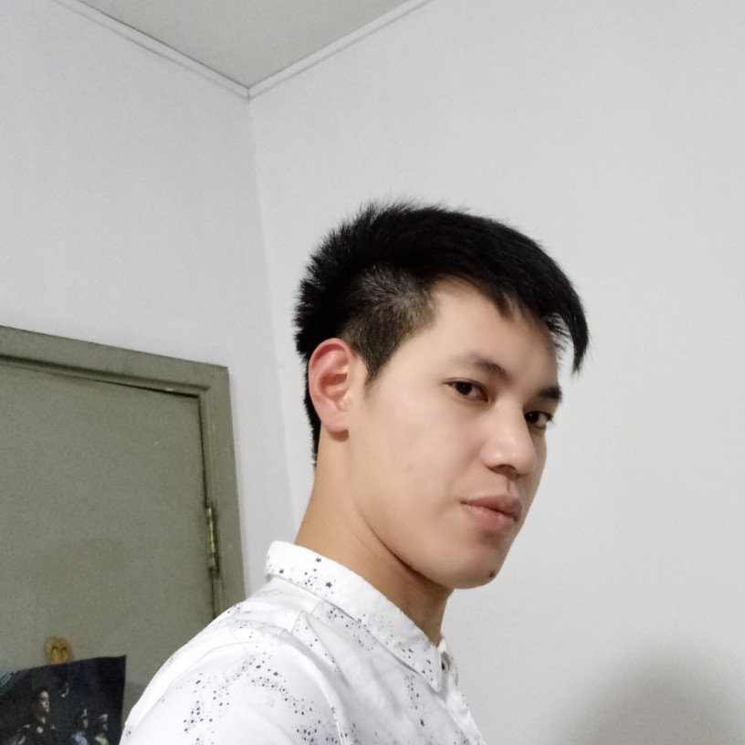 浅陌那眼睛大的照片