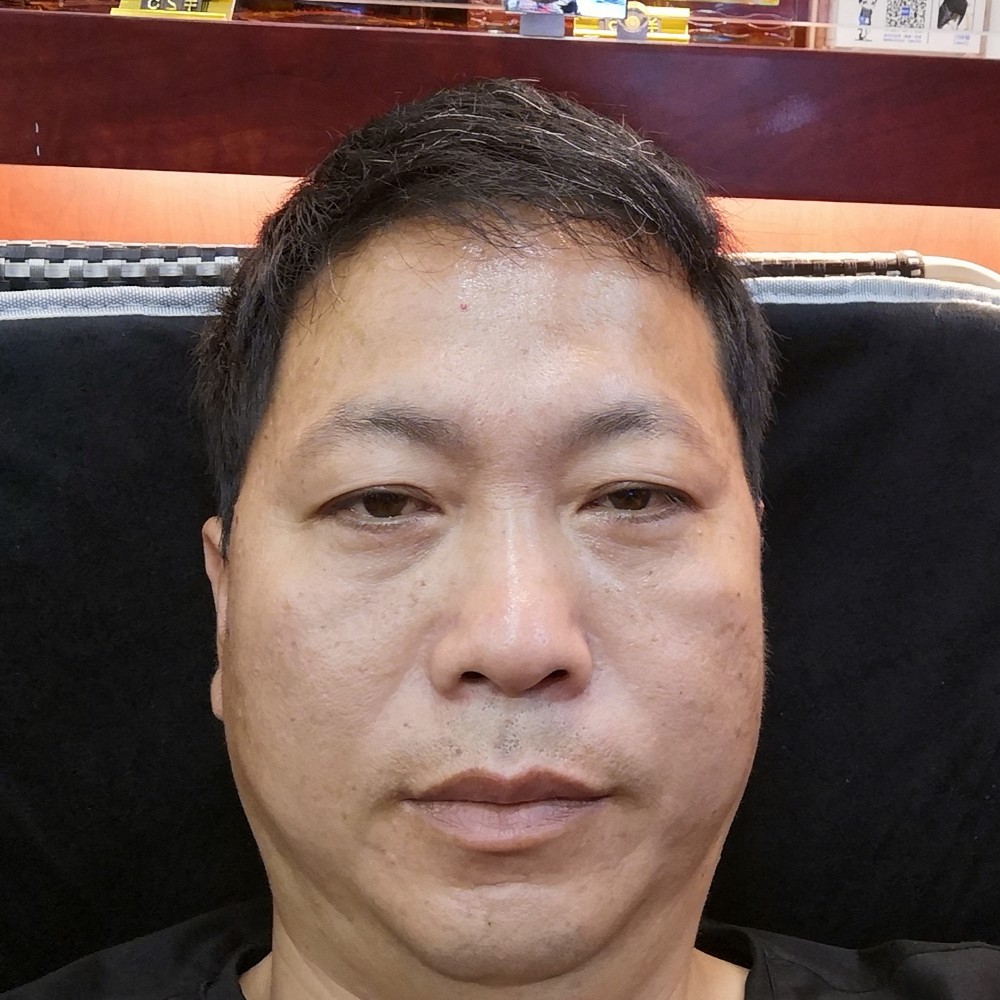 福哥老张的照片
