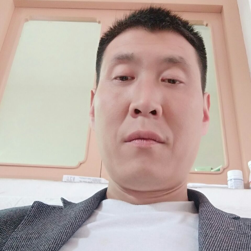 冰淇淋笑勤恳的照片