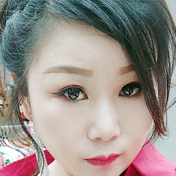 冰封的玫瑰的照片
