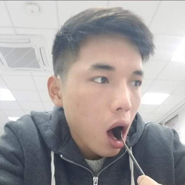 芙晨蕴海的照片
