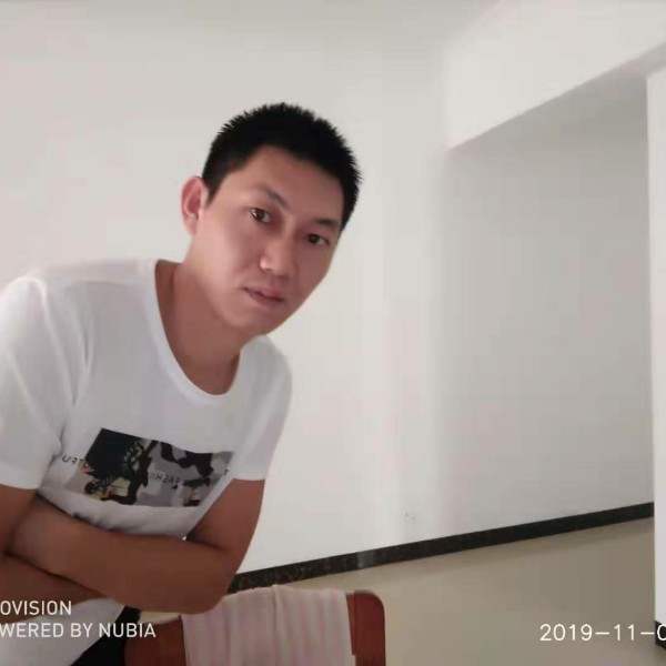强健多么飞鸟的照片