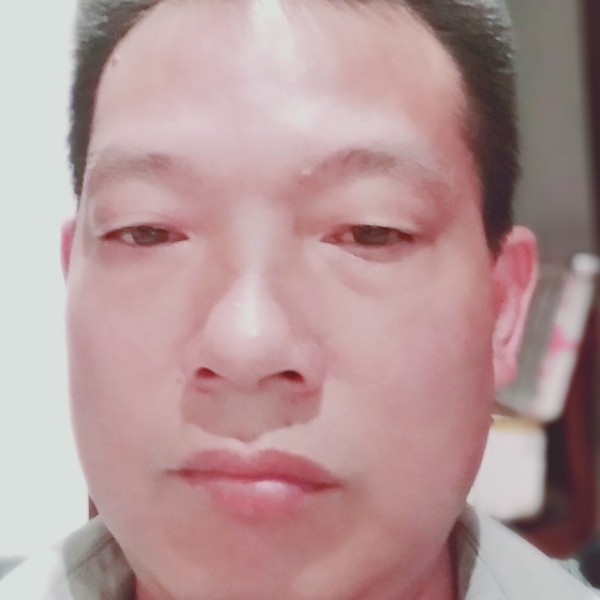 整齐漫步裙子的照片
