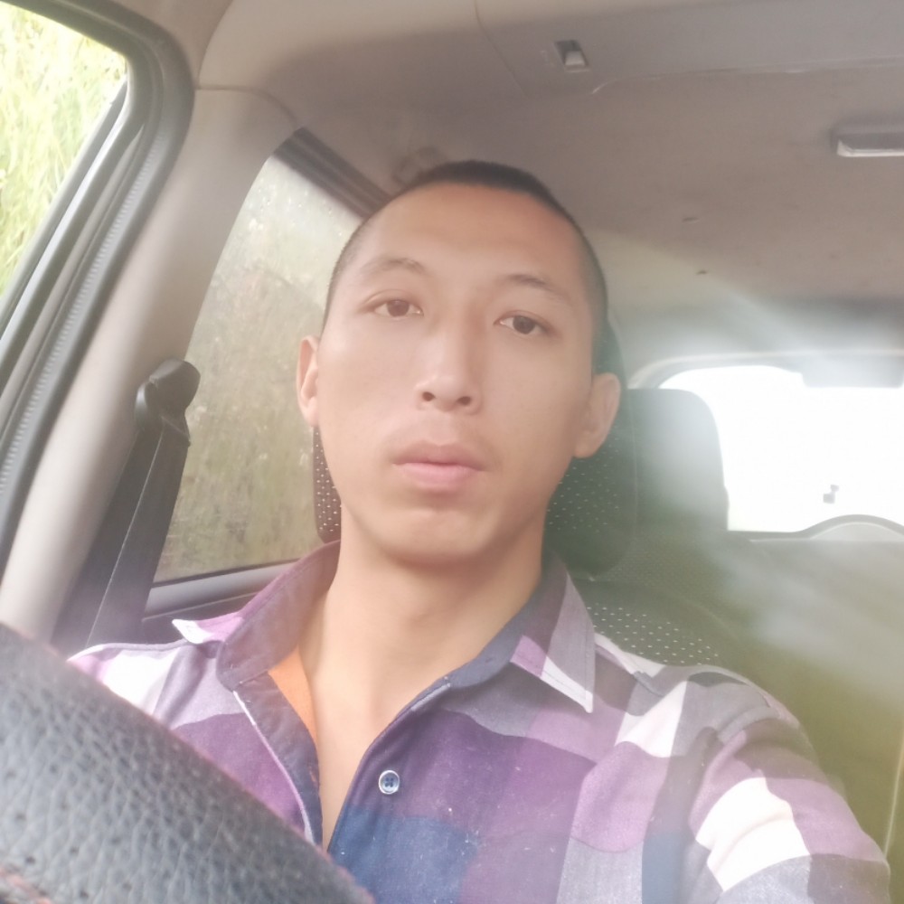 秋月爱恋沉默的照片