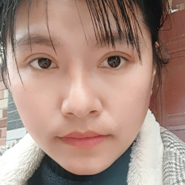 称心晶晶的照片